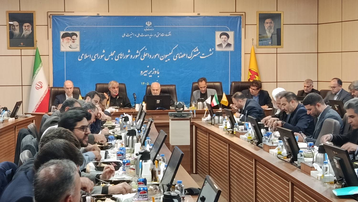 ناترازی برق و بحران آب محور نشست وزیر نیرو با مجلس ناترازی برق و بحران آب محور نشست وزیر نیرو با مجلس