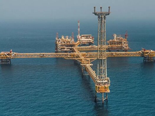 تعمیرات اساسی سکو‌های دریایی پارس جنوبی در حال اجراست