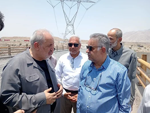 تاکید وزیر نیرو بر ادامه خدمترسانی پایدار و بیوقفه به مردم هرمزگان تاکید وزیر نیرو بر ادامه خدمترسانی پایدار و بیوقفه به مردم هرمزگان