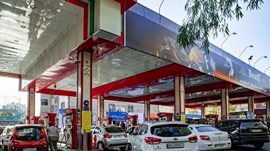 سهمیه ۶۰ لیتری بنزین مرداد، بامداد پنجشنبه شارژ میشود سهمیه ۶۰ لیتری بنزین مرداد، بامداد پنجشنبه شارژ میشود