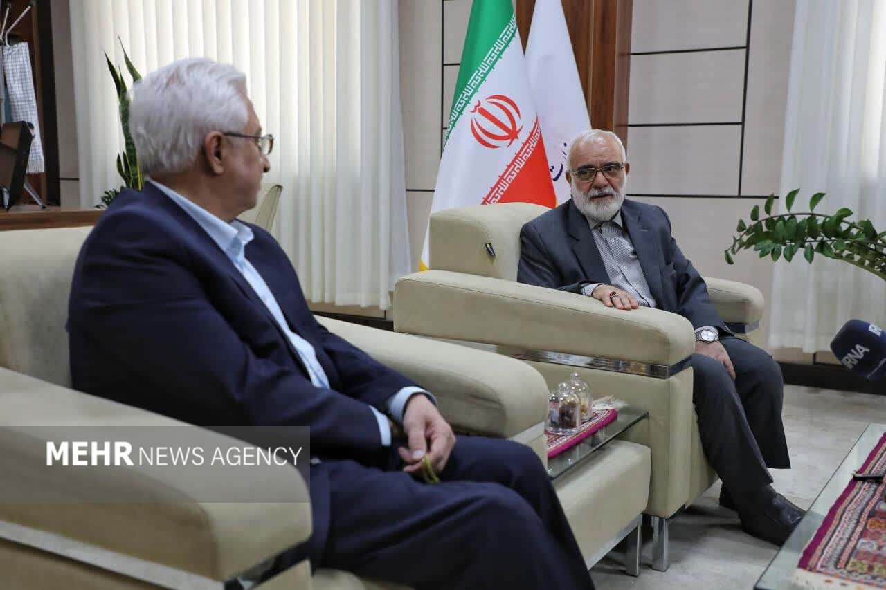 بختیاری: مددجویان کمیته امداد در طرحهای اقتصادی نقشآفرین میشوند بختیاری: مددجویان کمیته امداد در طرحهای اقتصادی نقشآفرین میشوند
